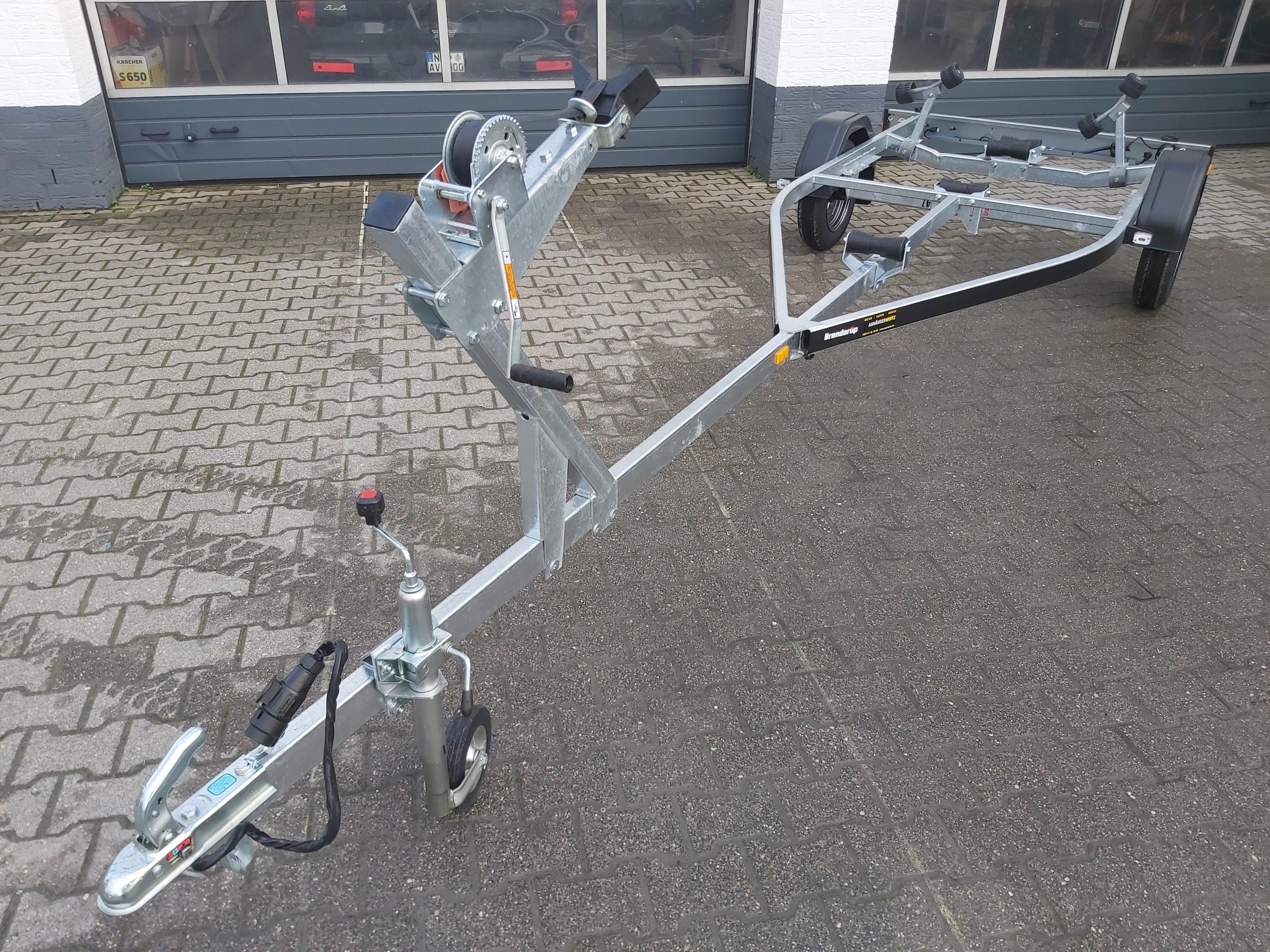 Brenderup Bootstrailer 750L UB Premium 180750UBL 750kg Winde 311959 April Online Aktion