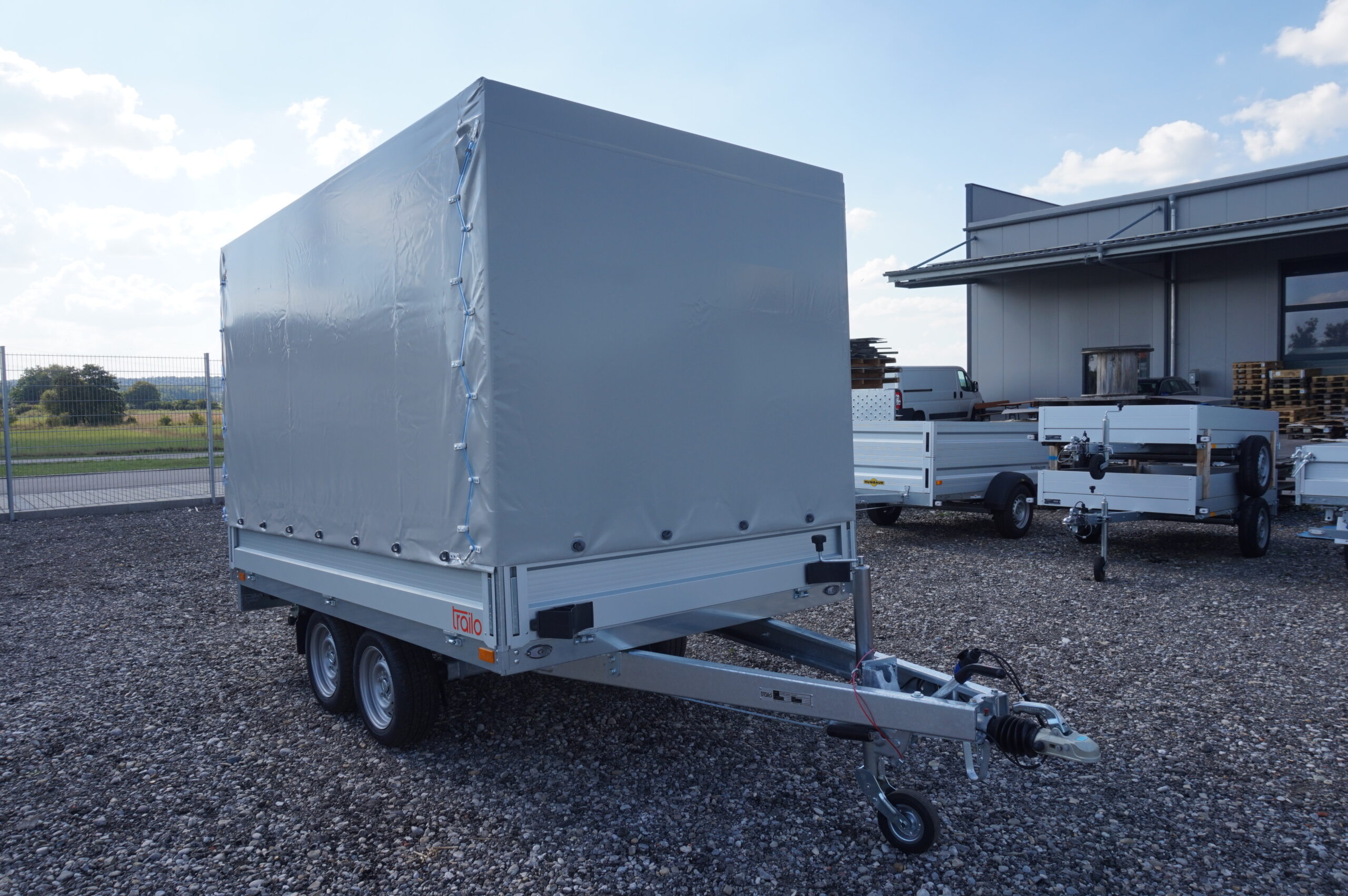 PKW Anhänger Hochlader HL 3018-27, 2700 kg, Ladefläche 3,00 x 1,80 m - mit Planenaufbau 1,80 m